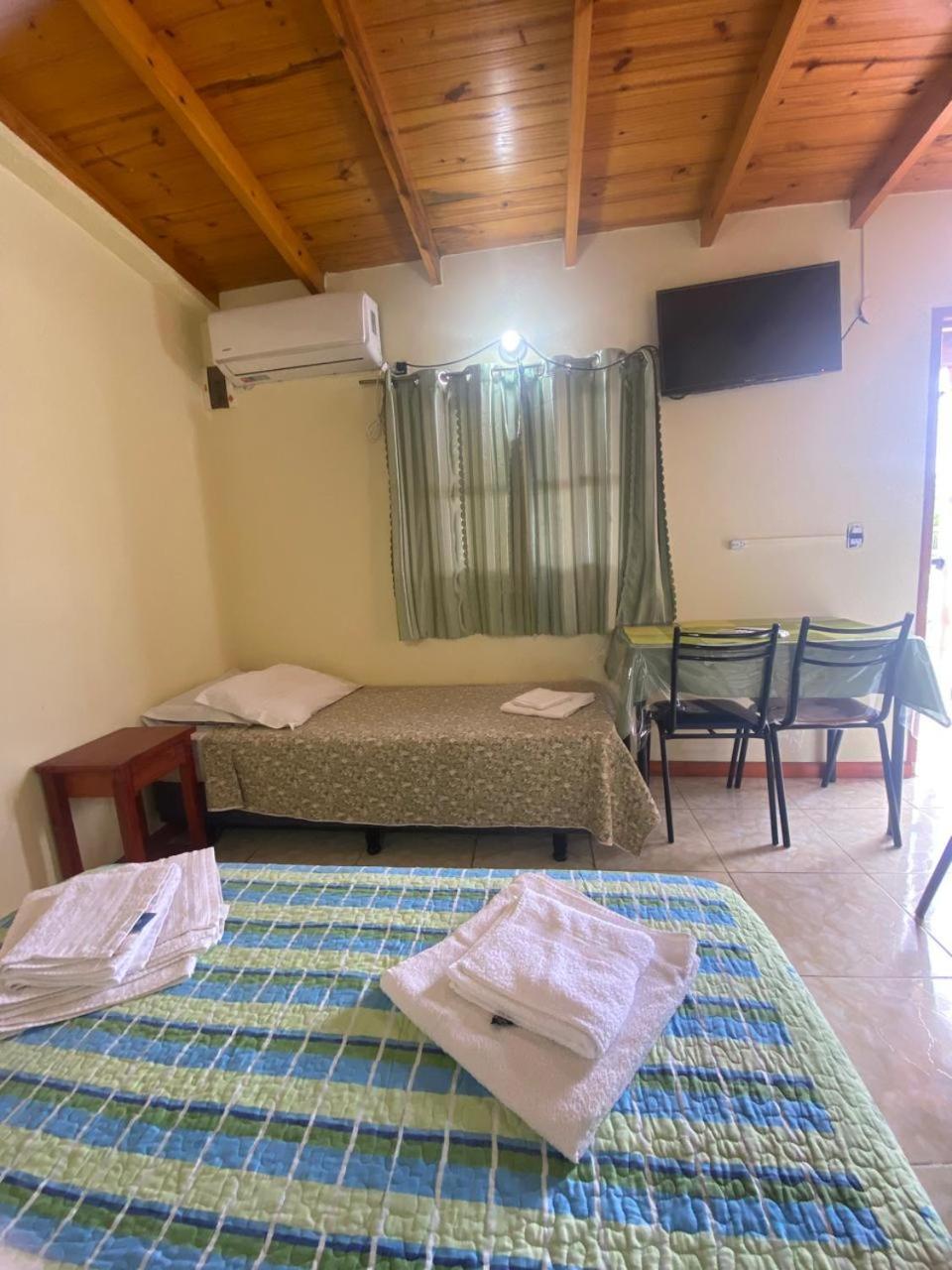 Apartamentos Centricos Puerto Iguazu Bagian luar foto