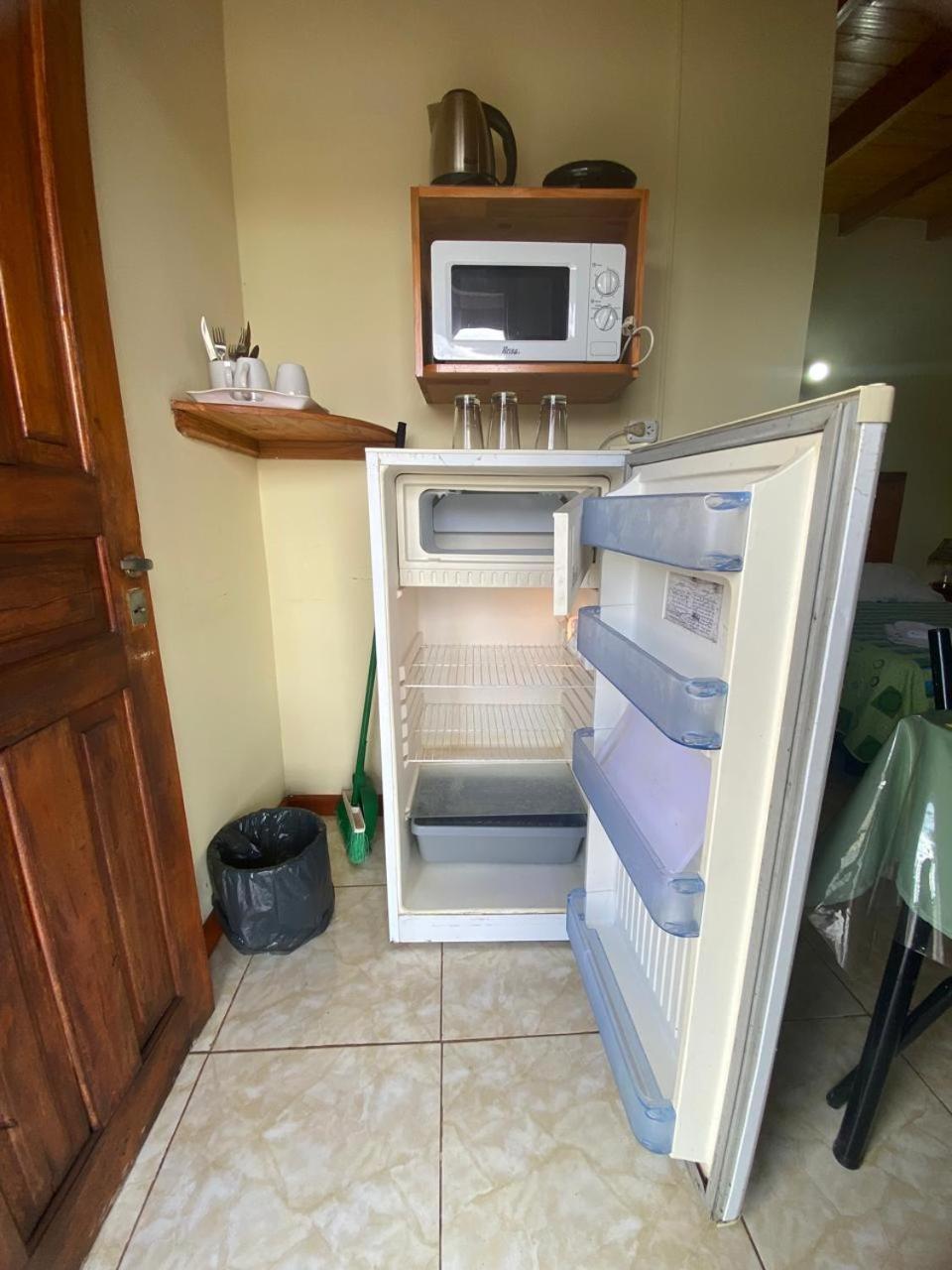 Apartamentos Centricos Puerto Iguazu Bagian luar foto