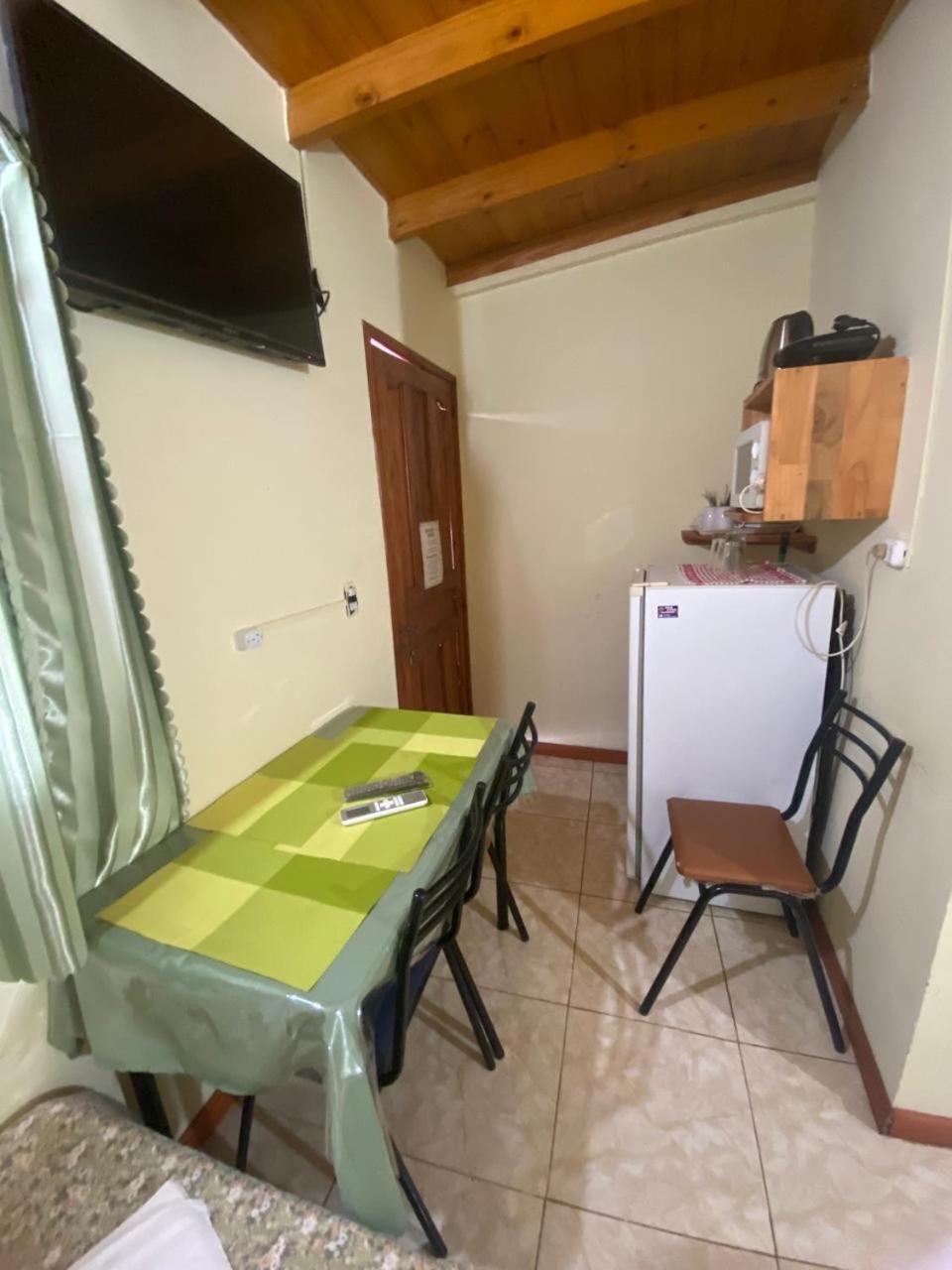 Apartamentos Centricos Puerto Iguazu Bagian luar foto